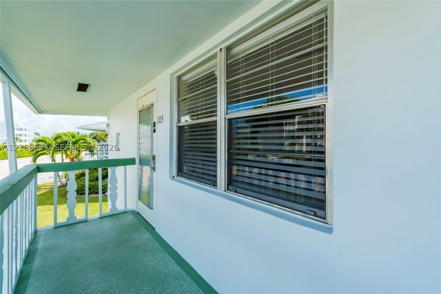 103 E Lyndhurst E 103, Deerfield Beach, FL 33442