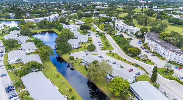 103 E Lyndhurst E 103, Deerfield Beach, FL 33442