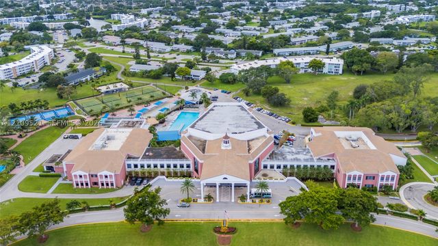 103 E Lyndhurst E 103, Deerfield Beach, FL 33442