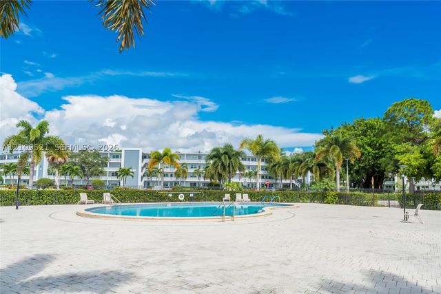 103 E Lyndhurst E 103, Deerfield Beach, FL 33442