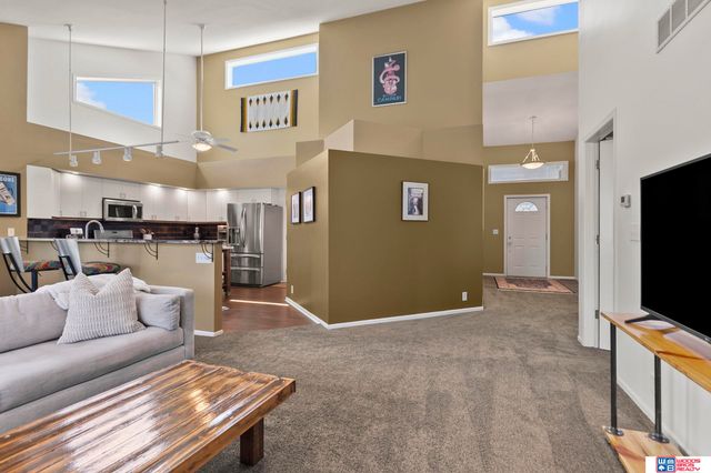 1216 Surfside Court, Lincoln, NE 68528