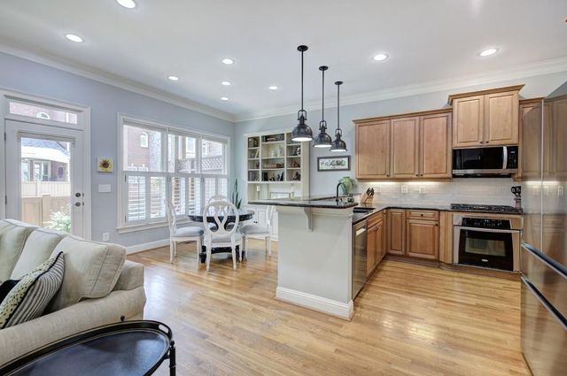 1230 Parkside Village Drive NW, Marietta, GA 30060