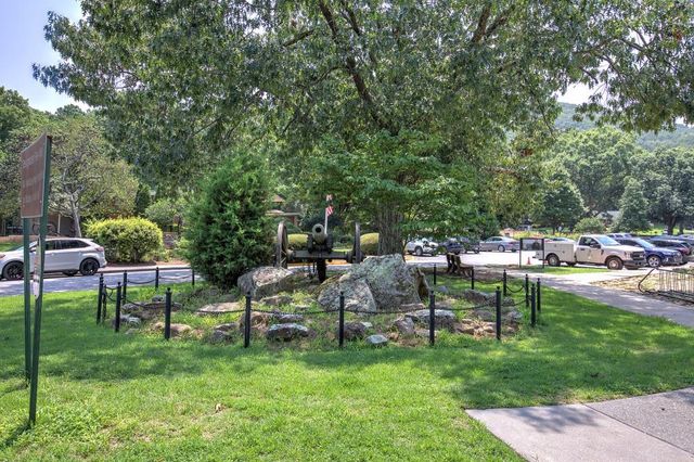 1230 Parkside Village Drive NW, Marietta, GA 30060
