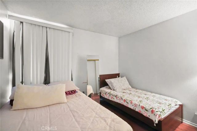 8601 International Avenue 234, Canoga Park, CA 91304
