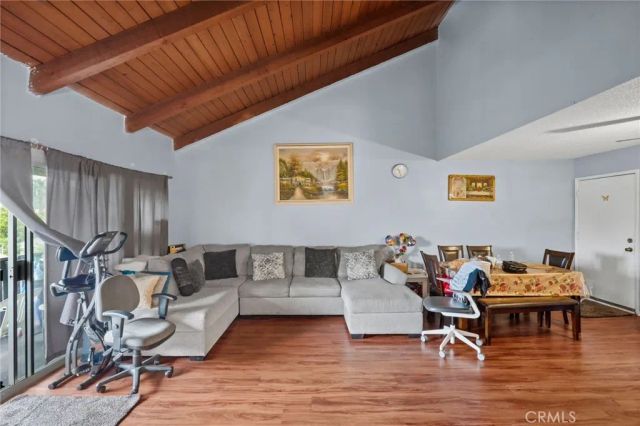 8601 International Avenue 234, Canoga Park, CA 91304