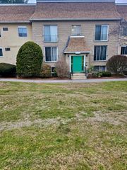 220 Swanson 606, Boxborough, MA 01719