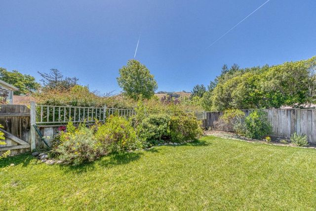 21041 Country Park Road, Salinas, CA 93908