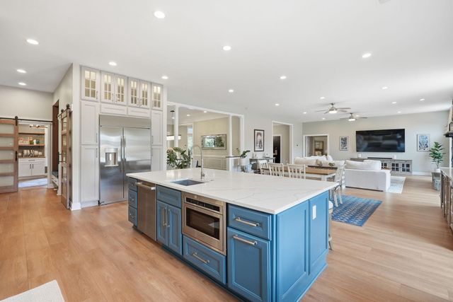 13516 TRAVILAH RD, North Potomac, MD 20878