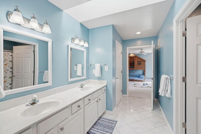 13516 TRAVILAH RD, North Potomac, MD 20878