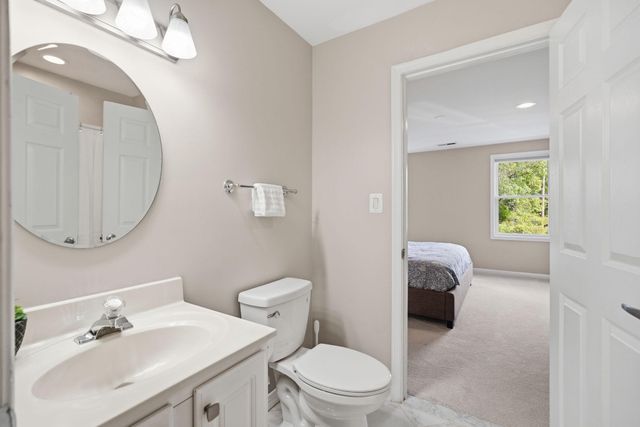 13516 TRAVILAH RD, North Potomac, MD 20878