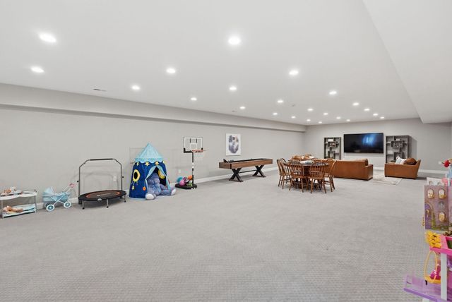 13516 TRAVILAH RD, North Potomac, MD 20878