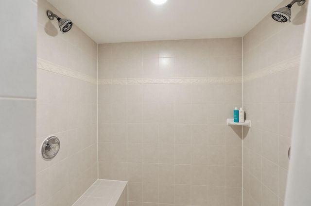 13516 TRAVILAH RD, North Potomac, MD 20878