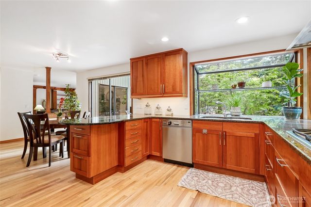 3903 142nd Place NE, Bellevue, WA 98007