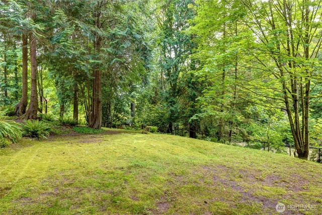 3903 142nd Place NE, Bellevue, WA 98007