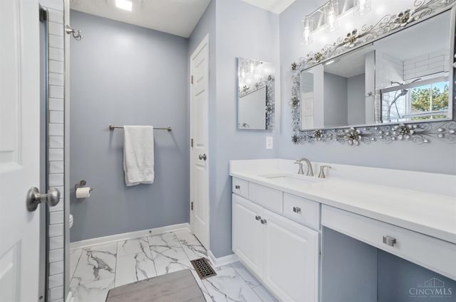 4019 Fieldsedge Drive, Mason, OH 45040