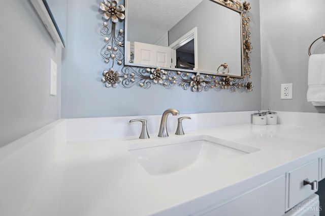 4019 Fieldsedge Drive, Mason, OH 45040