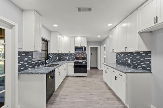 1407 Lamar Drive, La Marque, TX 77568