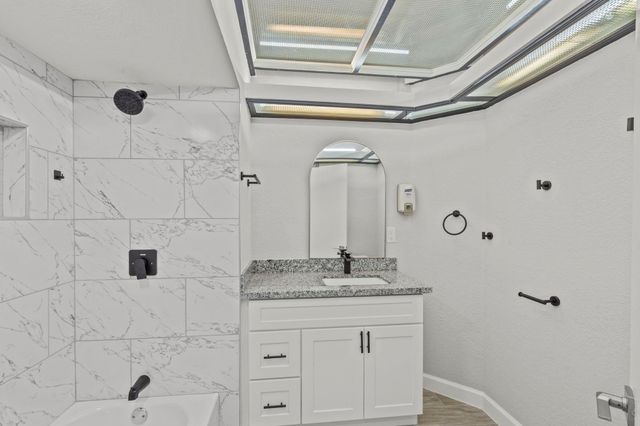 1407 Lamar Drive, La Marque, TX 77568