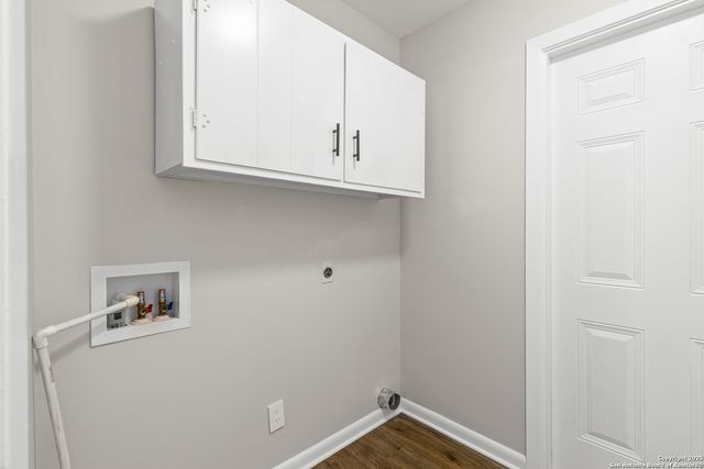 371 Pike, San Antonio, TX 78209