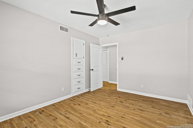 371 Pike, San Antonio, TX 78209