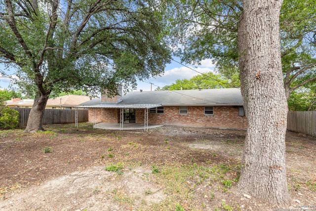 371 Pike, San Antonio, TX 78209