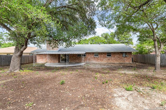 371 Pike, San Antonio, TX 78209