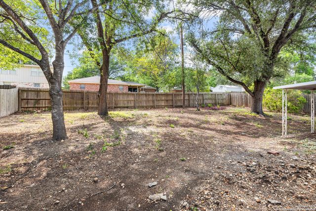 371 Pike, San Antonio, TX 78209