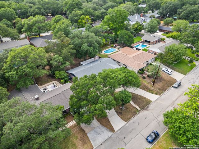 371 Pike, San Antonio, TX 78209