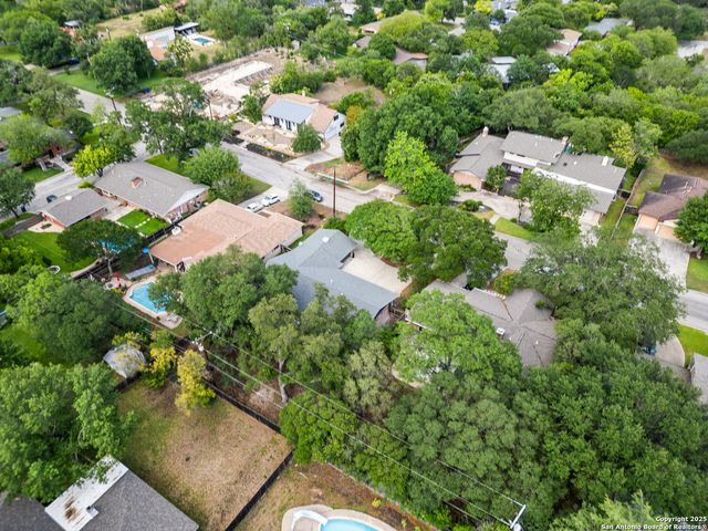 371 Pike, San Antonio, TX 78209