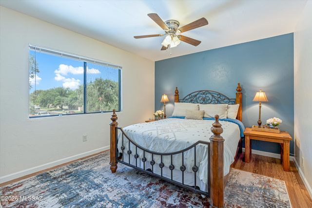 6680 E Calle La Paz B, Tucson, AZ 85715