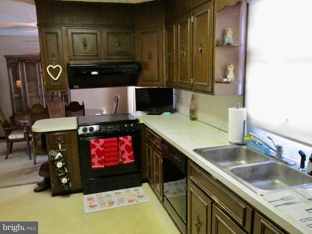 524 PRISON RD, Leesport, PA 19533