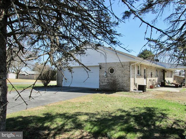 524 PRISON RD, Leesport, PA 19533