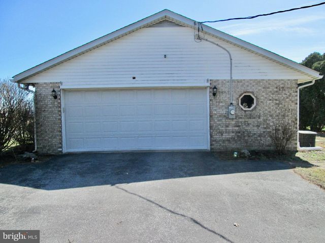 524 PRISON RD, Leesport, PA 19533