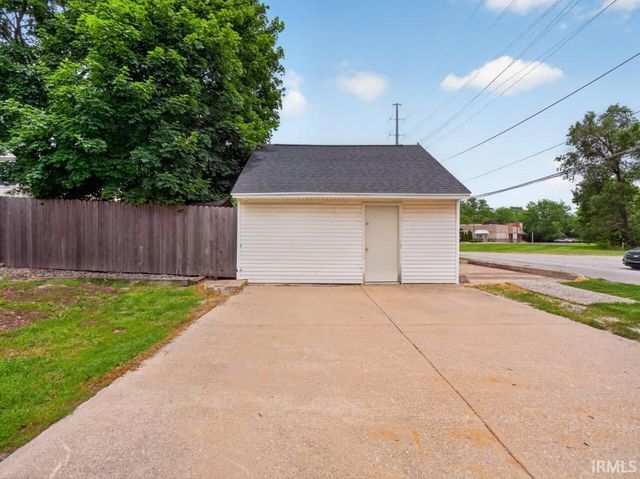 2338 N Clinton Street, Fort Wayne, IN 46805