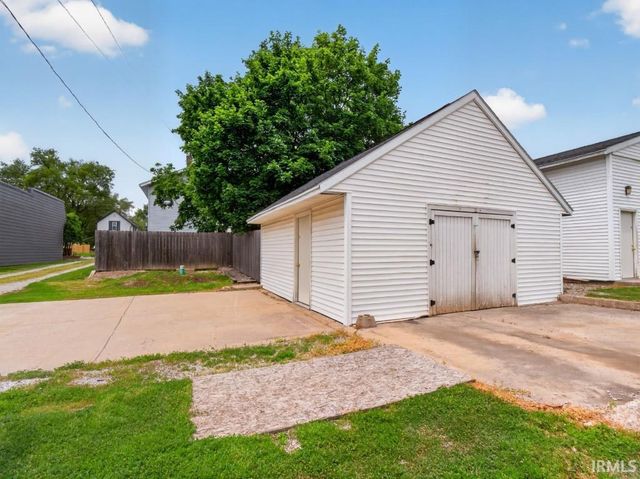 2338 N Clinton Street, Fort Wayne, IN 46805