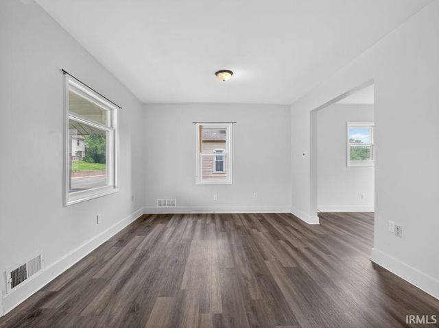 2338 N Clinton Street, Fort Wayne, IN 46805