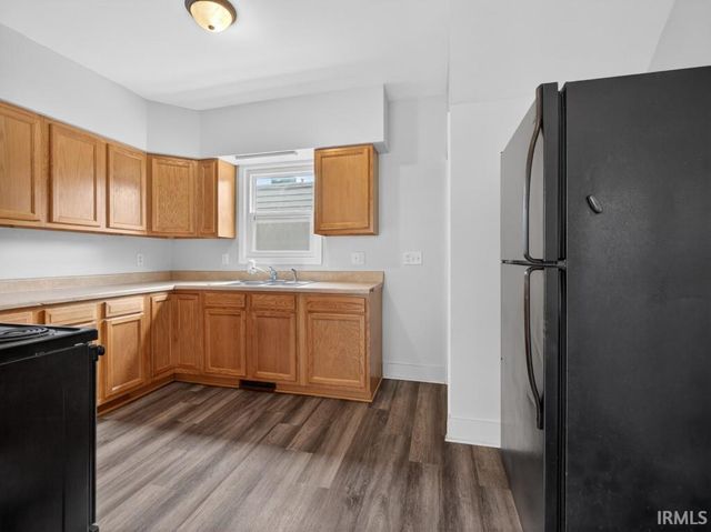 2338 N Clinton Street, Fort Wayne, IN 46805