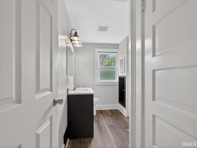 2338 N Clinton Street, Fort Wayne, IN 46805