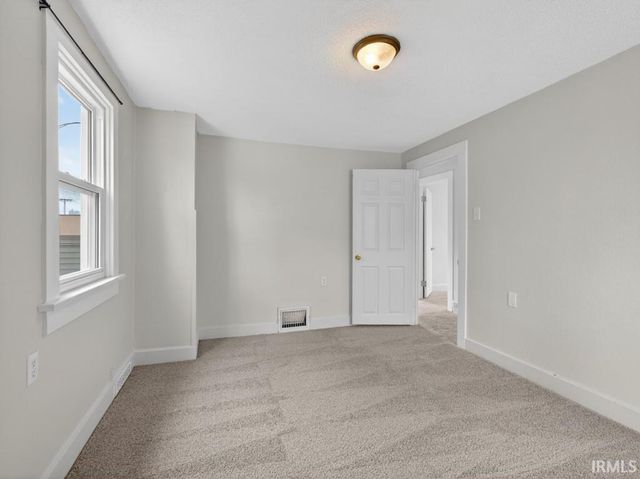 2338 N Clinton Street, Fort Wayne, IN 46805