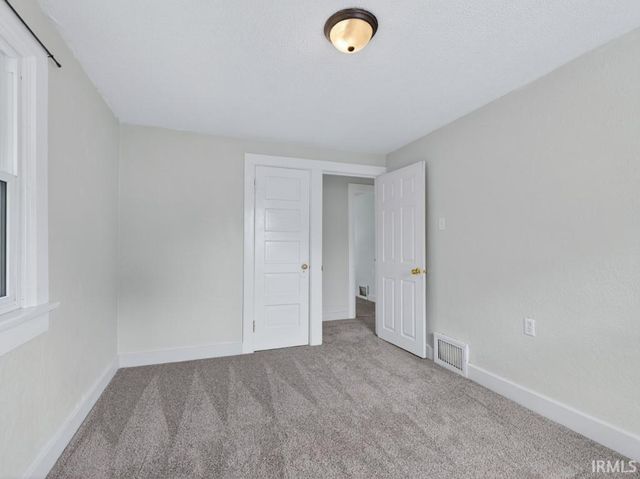2338 N Clinton Street, Fort Wayne, IN 46805