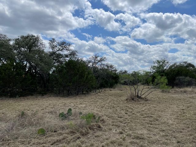 302 Vista View TRL, Spicewood, TX 78669