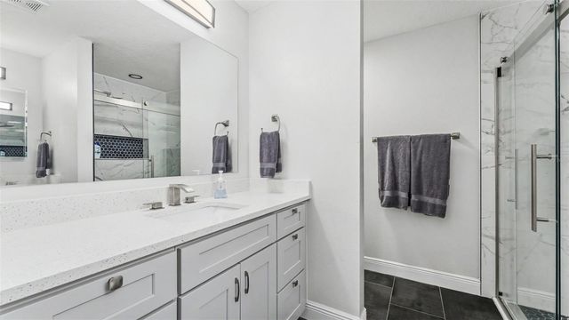 2121 GENEVA DRIVE, Lakeland, FL 33805