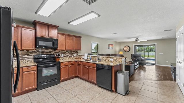 2121 GENEVA DRIVE, Lakeland, FL 33805