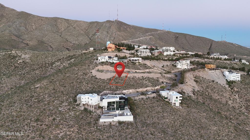 23 APACHE CREST Drive, El Paso, TX 79902