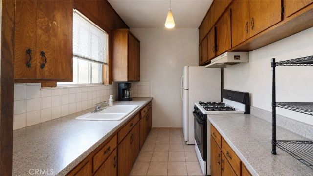 1029 N Orange Grove, West Hollywood, CA 90046