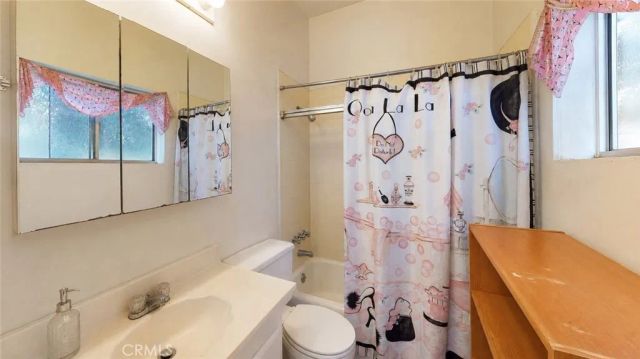 1029 N Orange Grove, West Hollywood, CA 90046
