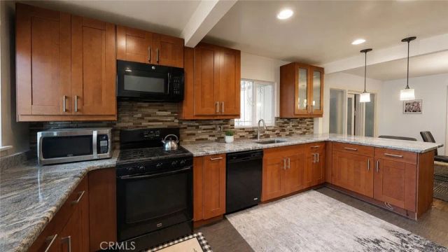 1029 N Orange Grove, West Hollywood, CA 90046