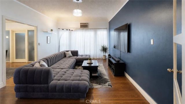 1029 N Orange Grove, West Hollywood, CA 90046