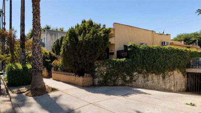 1029 N Orange Grove, West Hollywood, CA 90046