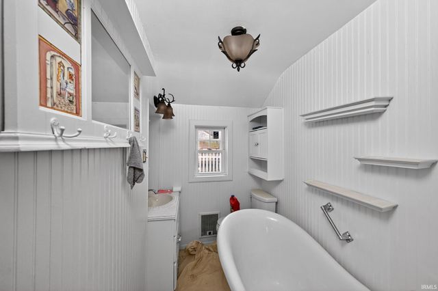 3254 Circle Drive, Columbia City, IN 46725